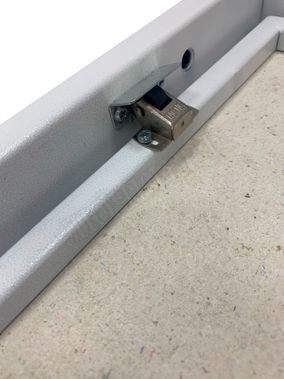 Люк под плитку Нажимной Железяка Mini 550*450 Люк под плитку Нажимной Железяка Mini 550*450