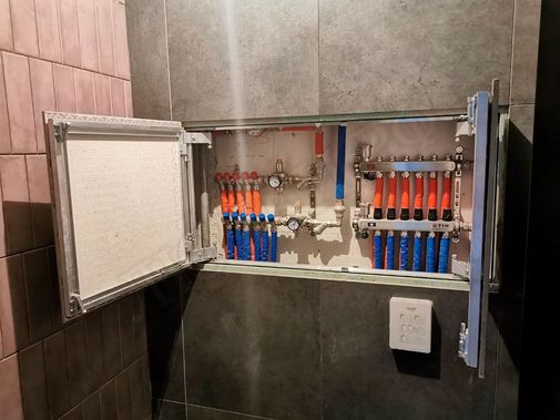 Люк под плитку Секрет 3.0, 2 створки 750*550 Люк под плитку Секрет 3.0, 2 створки 750*550