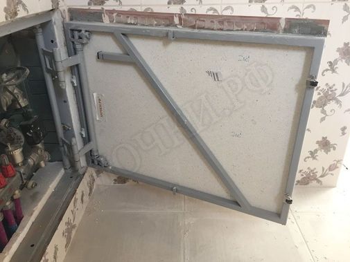 Люк под плитку Нажимной Железяка, 1 створка Люк под плитку Нажимной Железяка, 1 створка